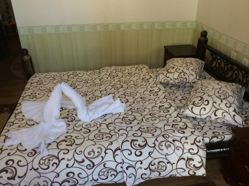 National Hotel Ruse Pokoj fotografie